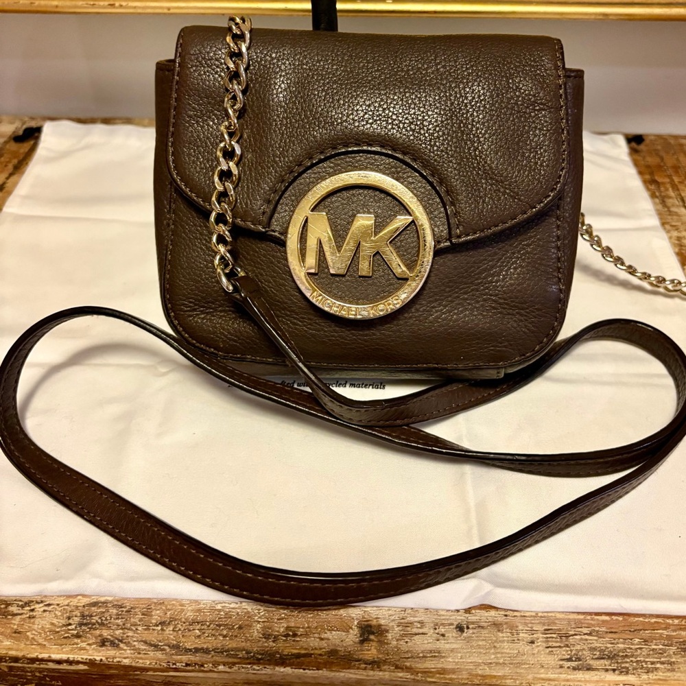 Michael Kors Brown Leather Mini Bag with Gold Logo - Picture 2 of 4